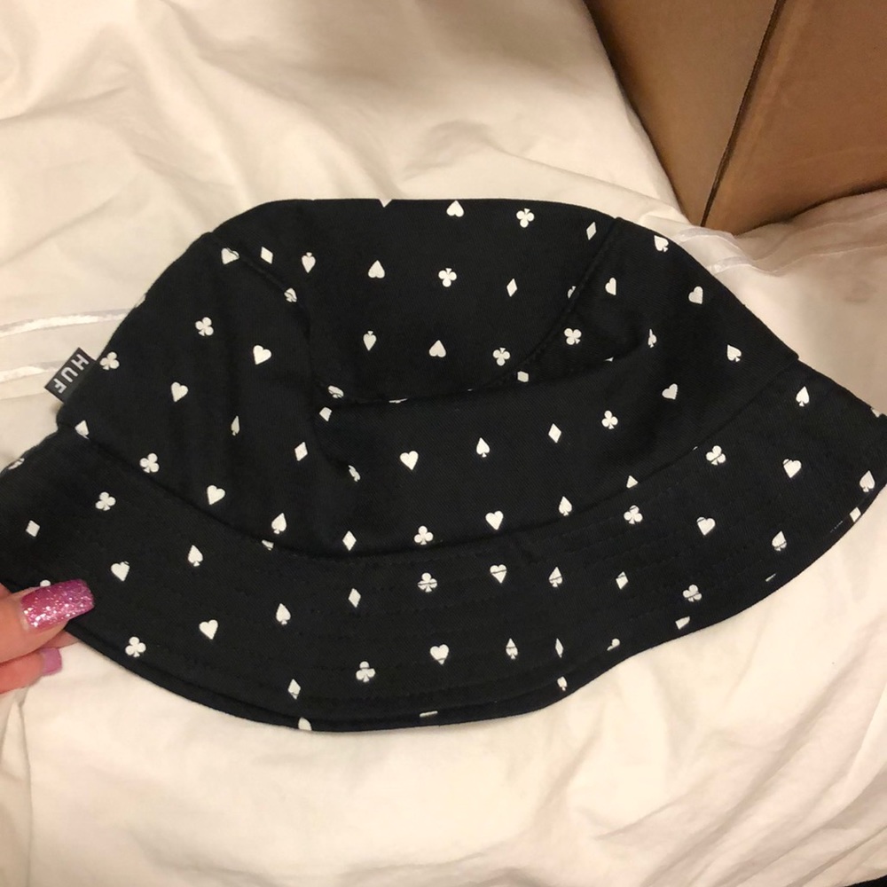 New black scale huff bucket hat size small/medium